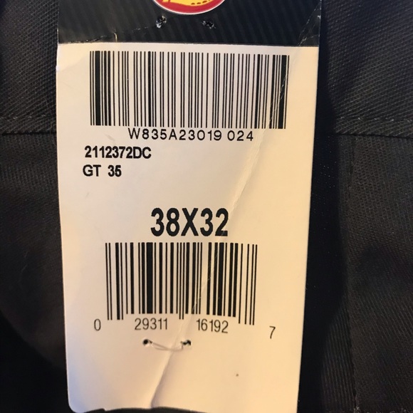 Dickies gray cargo pants size 38x32 NWT Preowned. - Picture 3 of 4